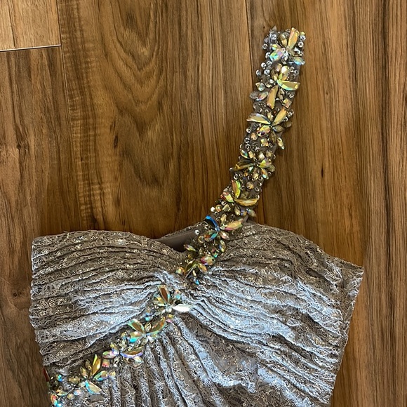 Silver Strapless/one-shoulder Prom Dress - Picture 5 of 8